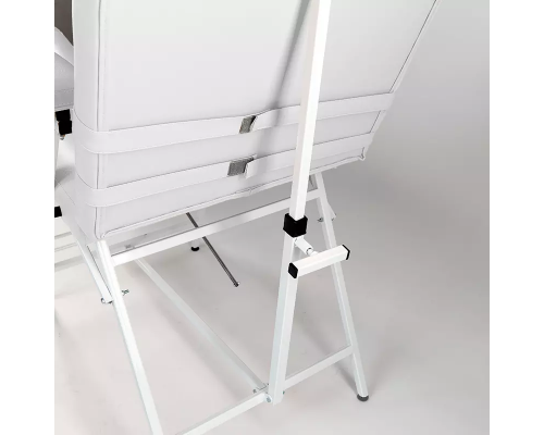 Кресло педикюрное с регулировкой подпятников и высоты
